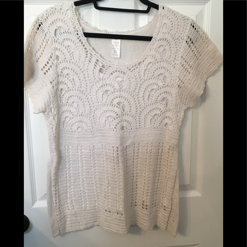 Crochet white top Avon